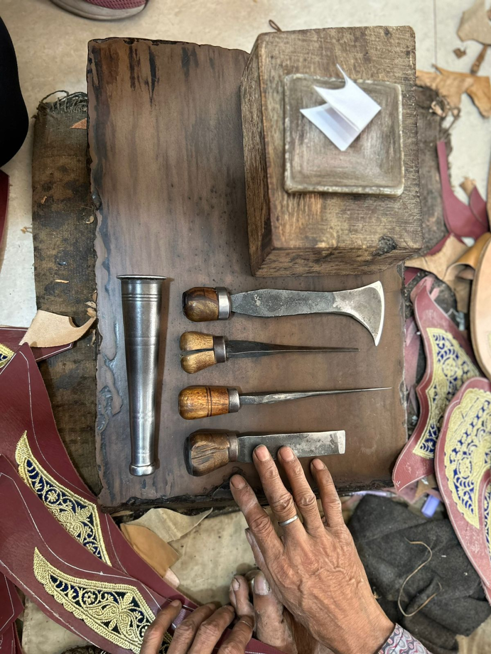 Hand tools used in the making of traditional tille wali juttis reflect a handcrafted process specific to Fazilka, in contrast to Patiala. (Picture Credits: Nandini Agarwal)