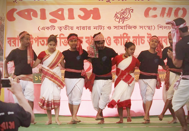 Fig. 10: Jhumur Kathinach Utsab 2017 (Courtesy: Chorus)