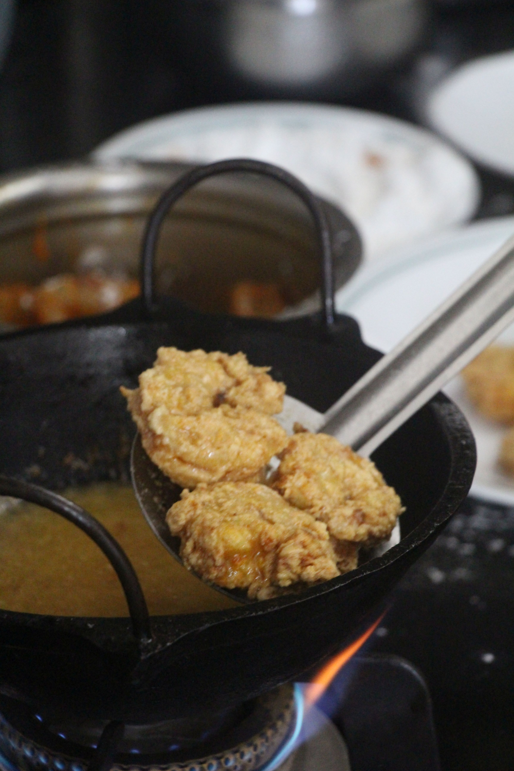 Prawn fritters being made in a Catholic family home. (Picture Credits: Deepa Reddy)