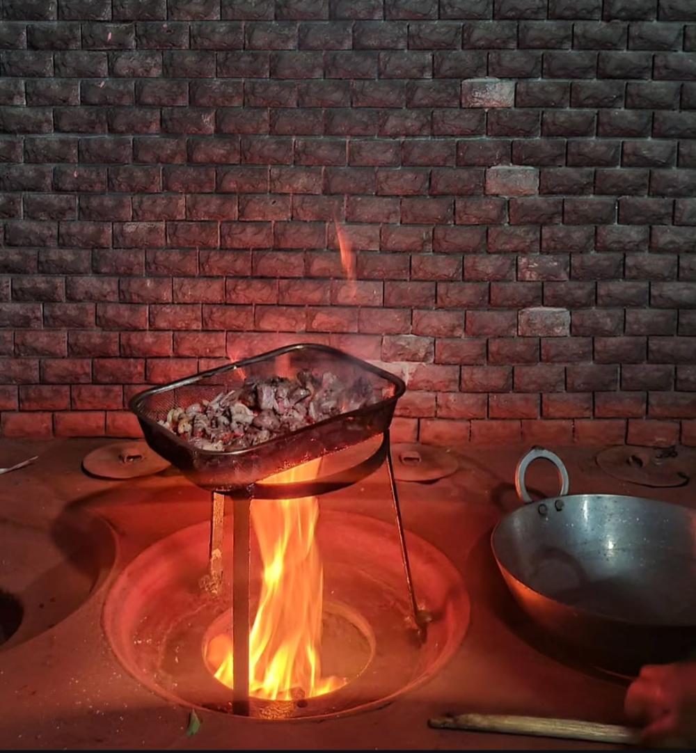 Fire smoking mutton. (Picture Credits: Ayushi Nirola)