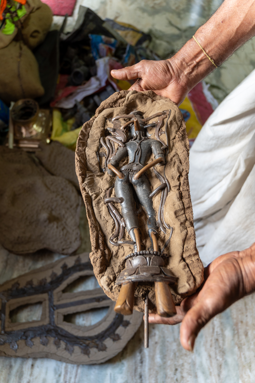 Lost wax bronze casting at Swamimalai. (Picture Courtesy: Rainer Halama/Wikimedia Commons)