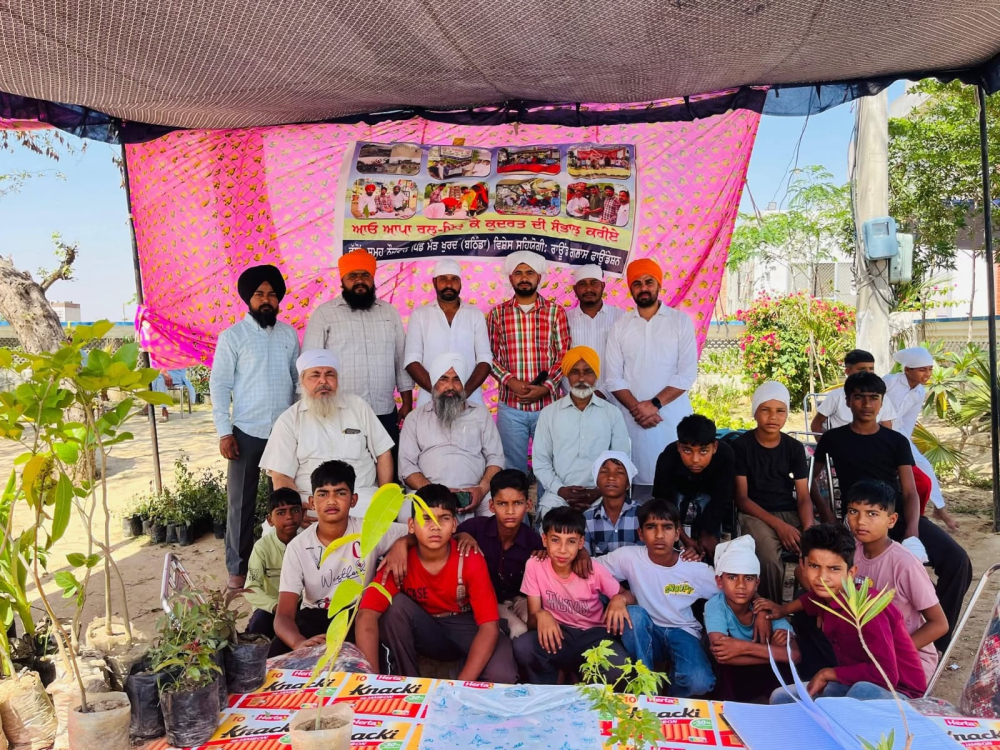 A 'langar' (community kitchen) of indigenous plants on the occasion of Vaisakhi. (Picture Credits: Dr Rajneesh Kumar) 