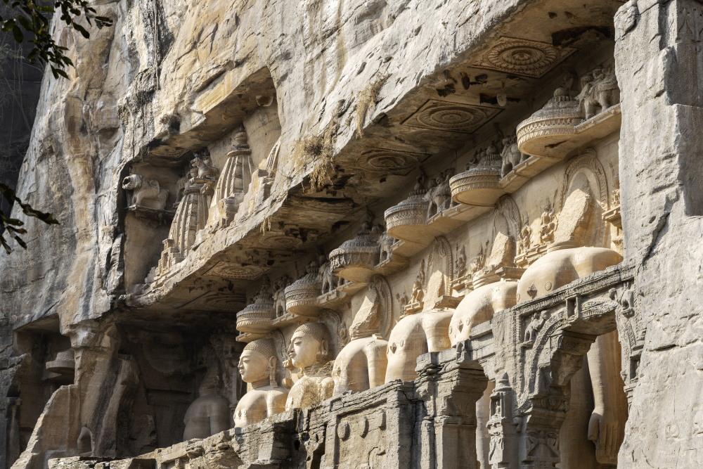 Ek Patthar ki Bavri or the Southeastern group of Jain rock-cut sculptures. (Picture Credits: Pranjal Jain)
