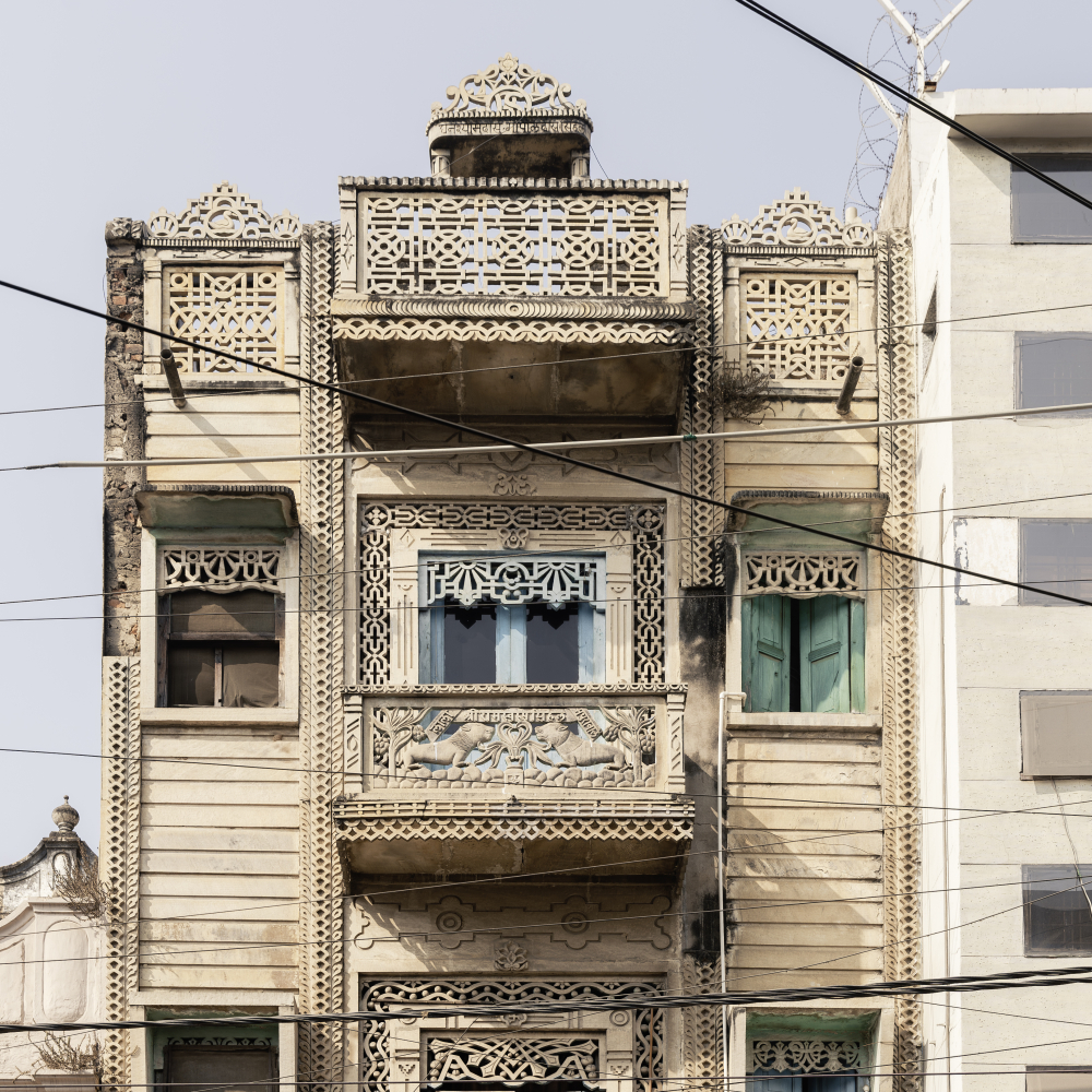 An old home with the owner’s name in balcony railing. (Picture Credits: Pranjal Jain)