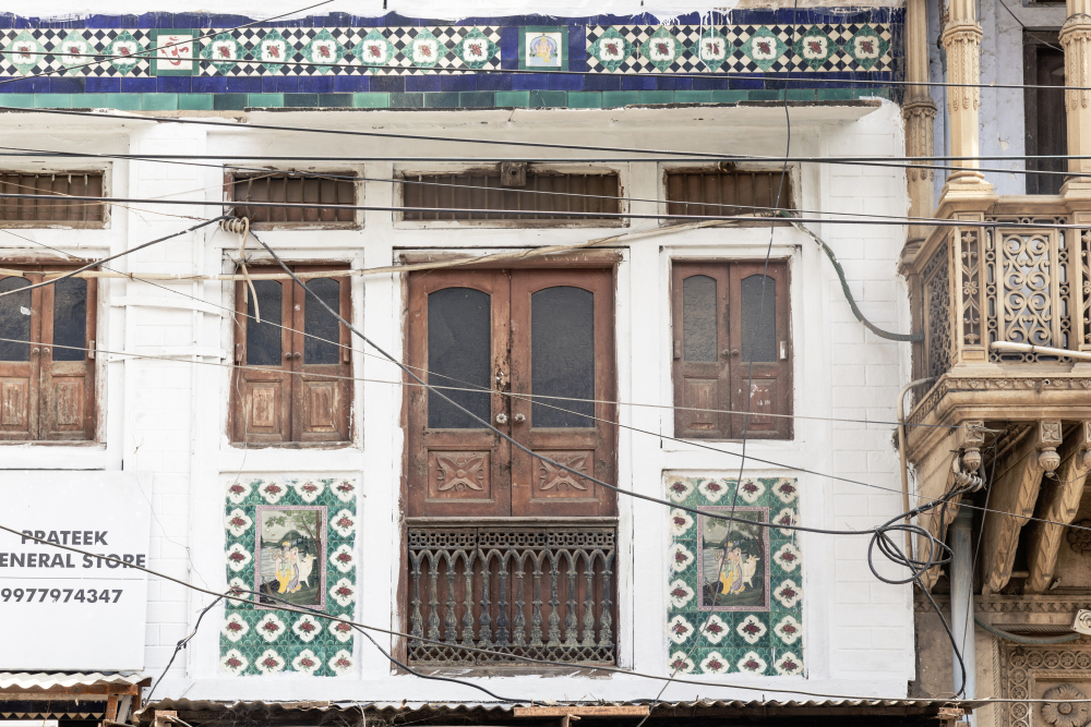 Floral tilework on a wall. (Picture Credits: Pranjal Jain)