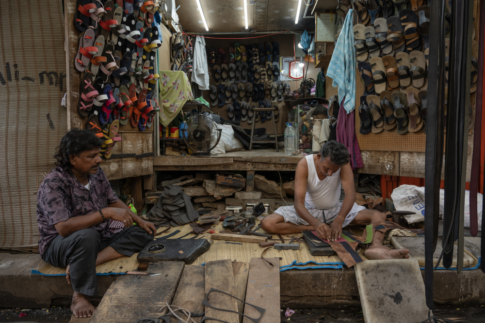 Shoemaker near the Immaculate Conception Cathedral. (Picture Credits: Joseph Rahul)