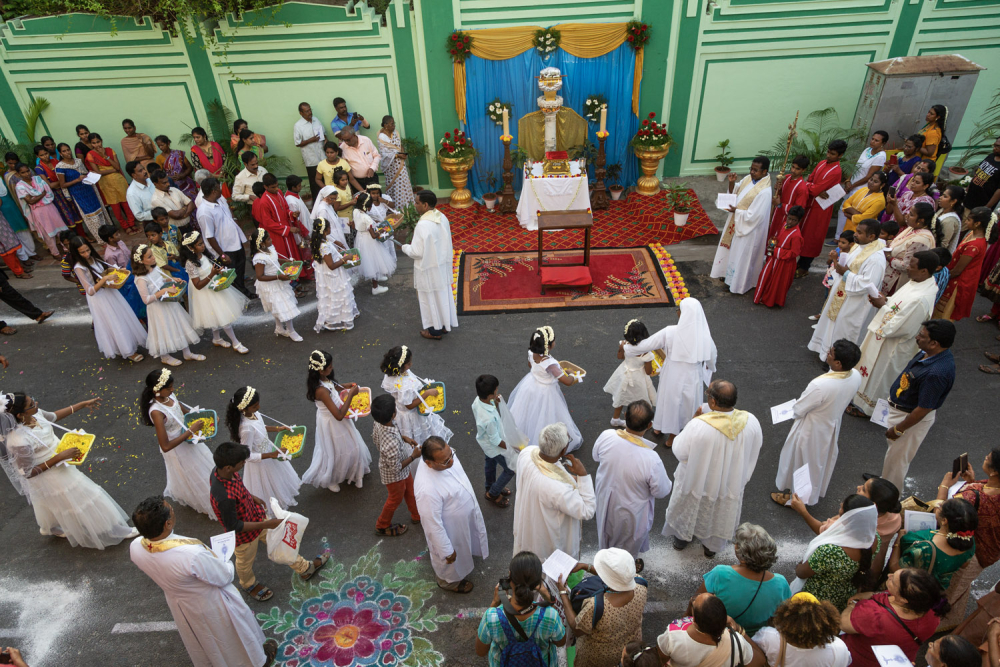 The procession pauses at two places — first at the Cluny Convent and then near Alphonse Liguori’s house. (Picture Credits: Pattabi Raman)