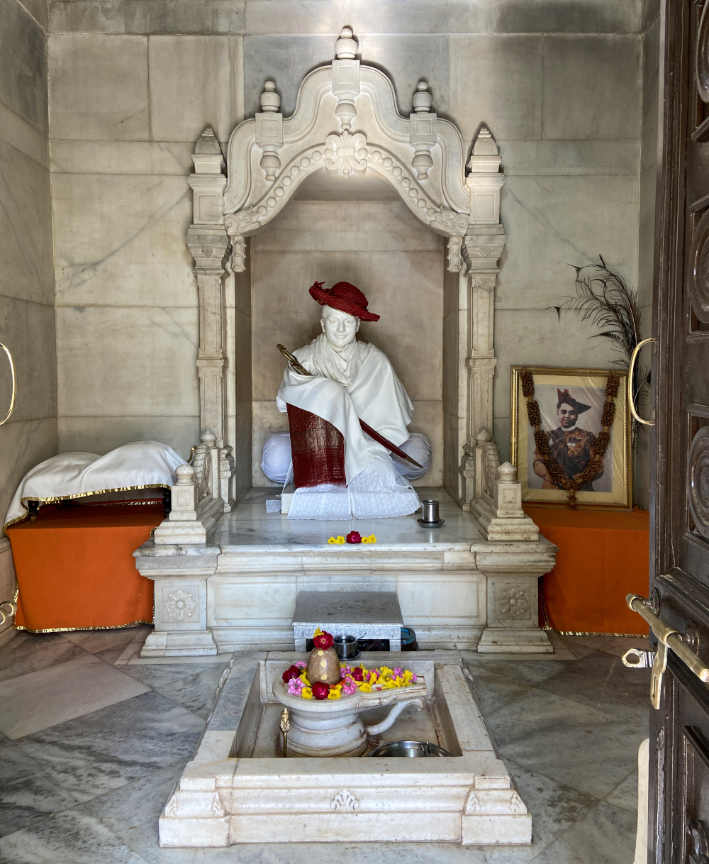 Inside the sanctum of the chhatri of Jiwajirao Scindia. (Picture Credits: Austin Coutinho)