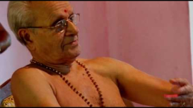 Embedded thumbnail for Kathakali Class with Madavoor Vasudevan Nair 