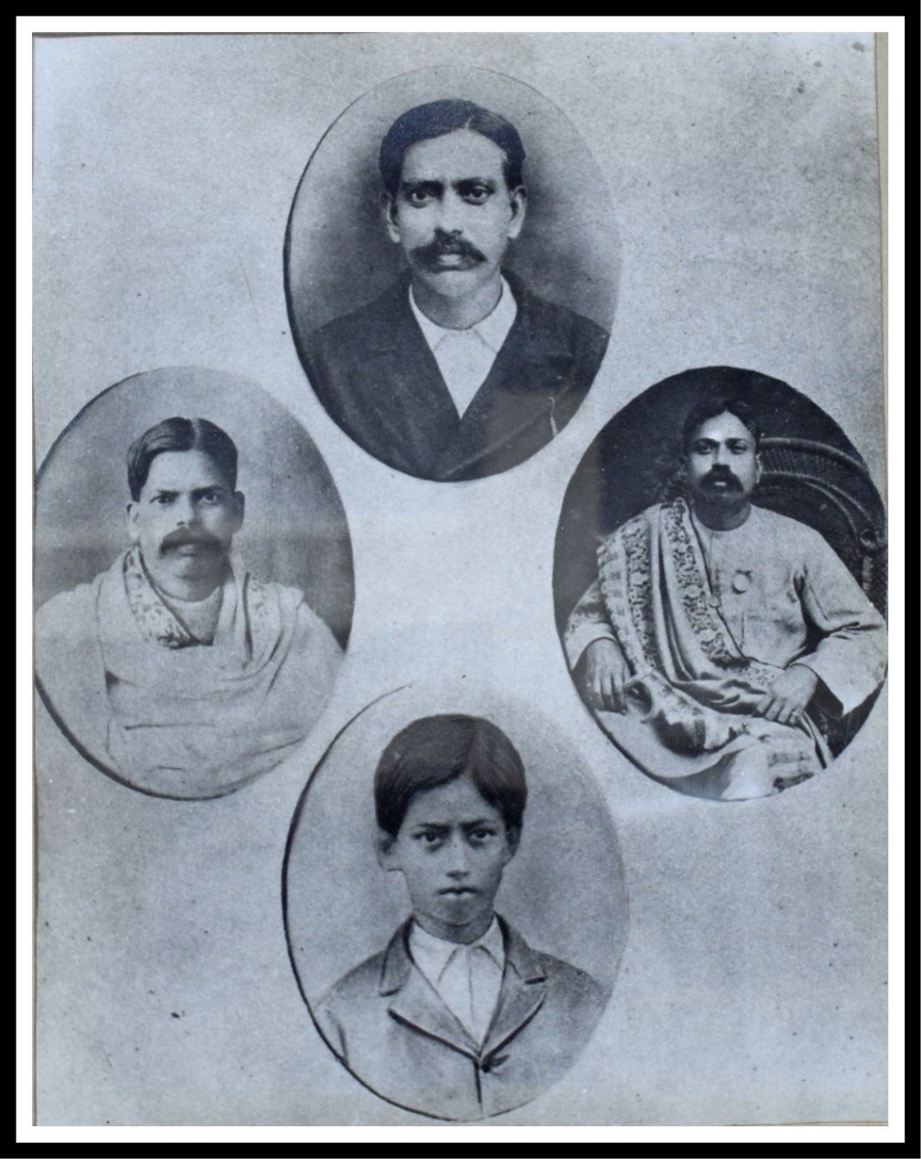Fig.6.অনন্তলাল বন্দ্যোপাধ্যায়ের চার সংগীতগুনী পুত্র : উপরে: রামপ্রসন্ন বন্দ্যোপাধ্যায়, বাঁদিকে: গোপেশ্বর বন্দ্যোপাধ্যায় নীচে: রামকৃষ্ণ বন্দ্যোপাধ্যায়, ডানদিকে: সুরেন্দ্রনাথ বন্দ্যোপাধ্যায়