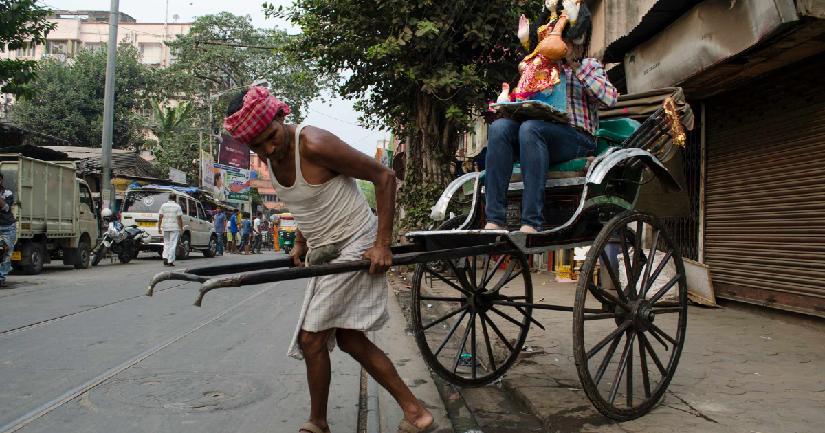 Rangez vos vêtements Absurdité Obligatoire hand pulled rickshaw kolkata  Burger tourner autour Soussol