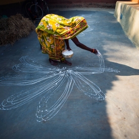 Bandna is celebrated by agrarian communities bordering West Bengal and Jharkhand. During Bandna, women of the household make follow paintings and wall paintings to mark the beginning of a new crop cycle.