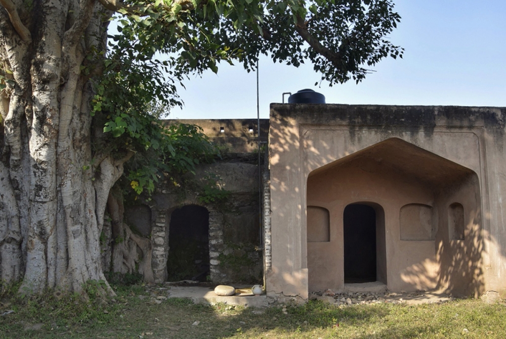 a case study of bahu fort
