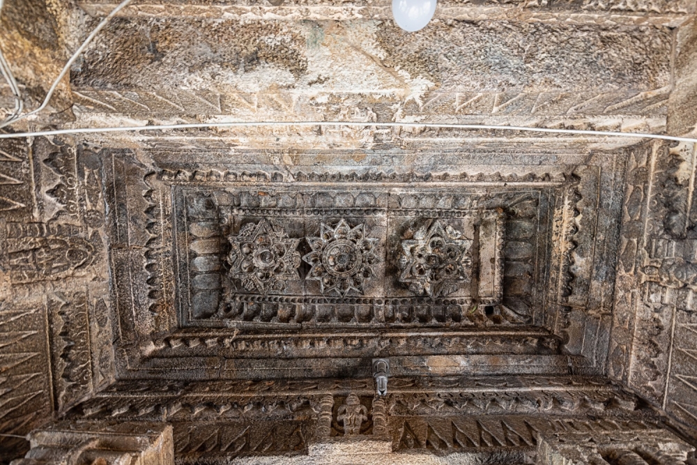 Ceiling Detail, Ardhamandapa