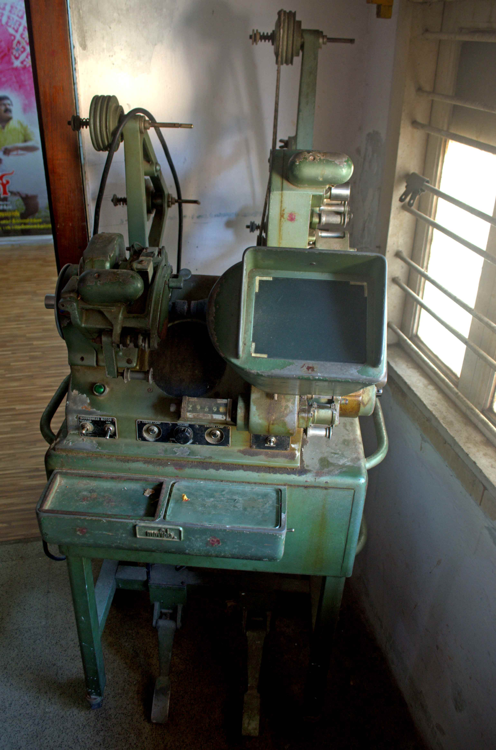 Fig. 6. A Moviola linear editing machine at the AVM Complex (Courtesy: Senjuti Mukherjee)  