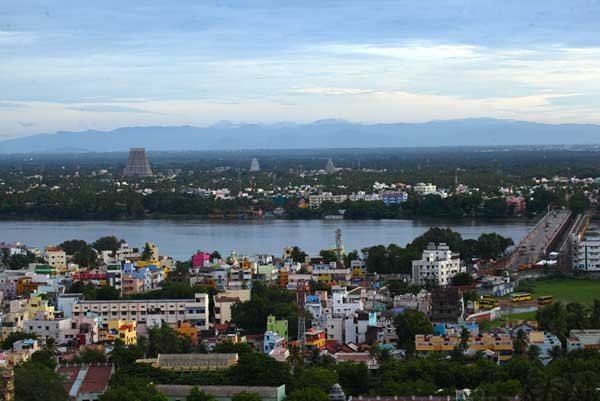 Srirangam Temple and Kaveri River, patrick geddes and temple cities, courtesy: Wikimedia Commons