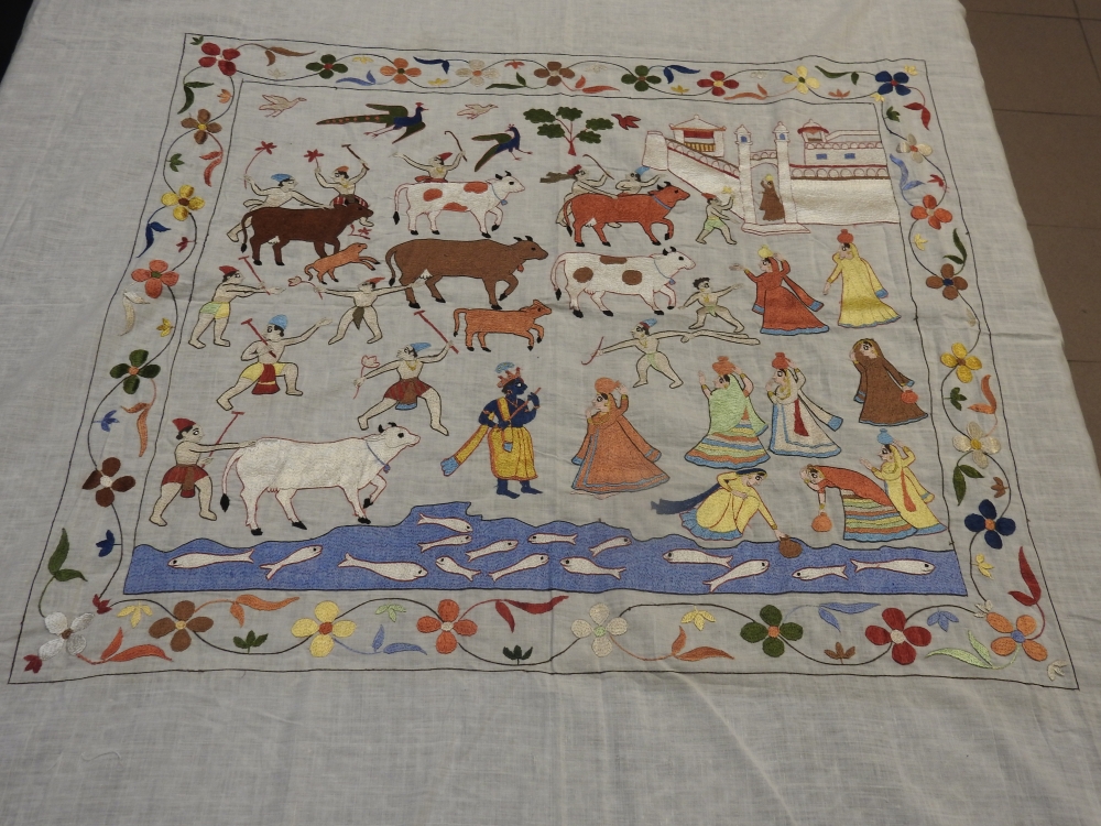 Fig. 7. Godhuli by embroidery artists Jyoti and Wala, and miniaturist Parikshit Sharma, with naturally dyed, untwisted silk pat on muslin. (Courtesy: Delhi Crafts Council, based on original source displayed at Calico Museum Hyderabad)