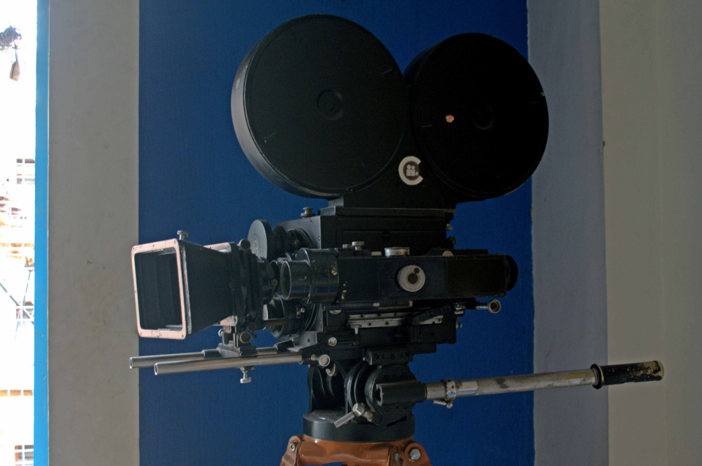 Fig. 4. An American Mitchell Camera at the SICA (Southern Indian Cinematographers Association) office (Courtesy: Senjuti Mukherjee)