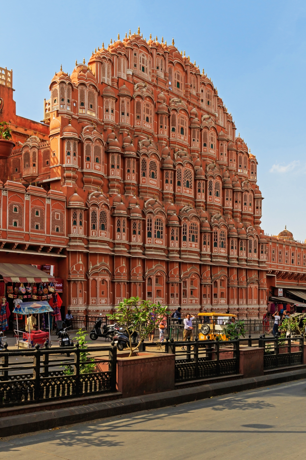 Hawa Mahal, Jaipur, Architecture, Maharaja Sawai Pratap Singh, Lal Chand Ustad