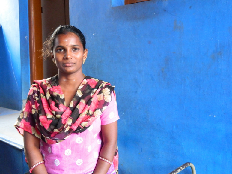 Karthiga, a bull keeper from Usilampatti