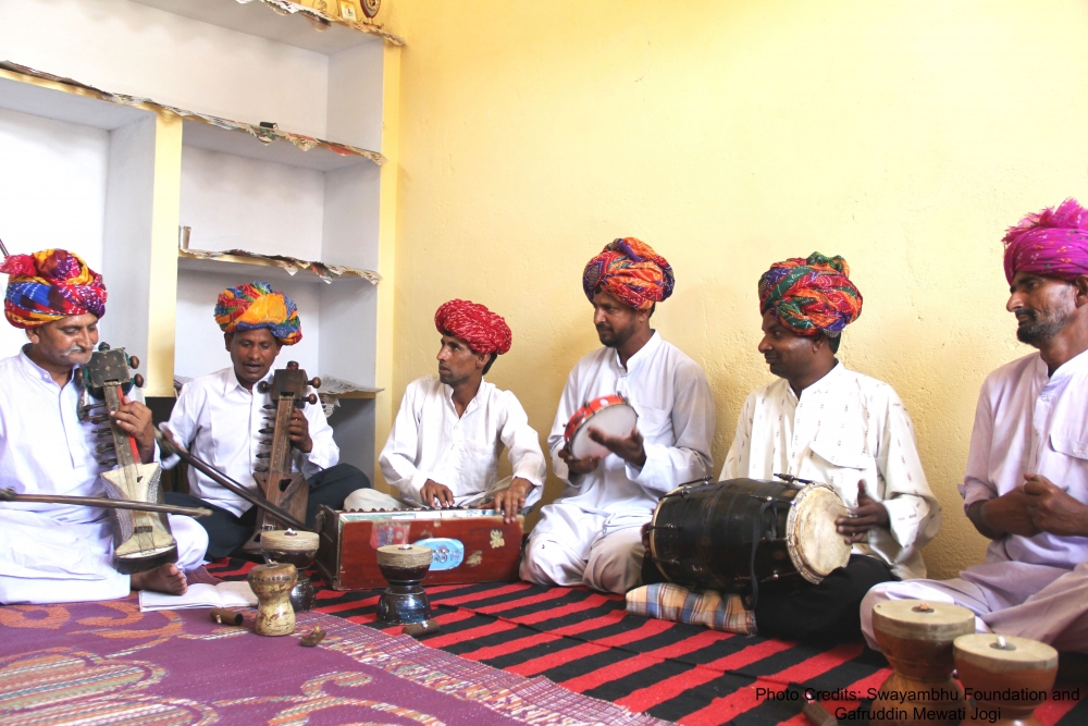 Fig. 5: A performance of Pandun ka kada  at Alwar, organised by the Swayambhu Foundation in May 2016 (Courtesy: Swayambhu Foundation and Gafruddin Mewati Jogi).