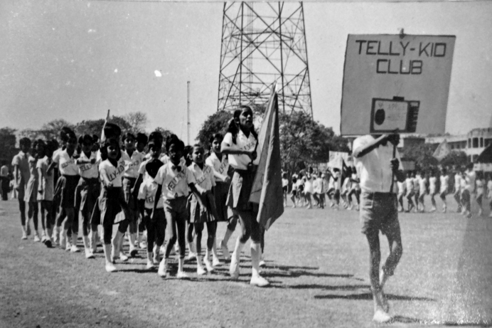 In his book, Children's Television in India: A Situational Analysis (1999), Indian communication expert Binod C. Agrawal emphasized on the need for quality children's programming that enhanced the child's self-worth and familiarized them to pressing social issues. Magic Lamp successfully fulfilled this objective through Panna Clubs, which encouraged team spirit among children and encouraged within them an altruistic spirit through activities like ‘Swim for the Blind’, ‘Sell Cards for the Specially Abled’ and so on.     