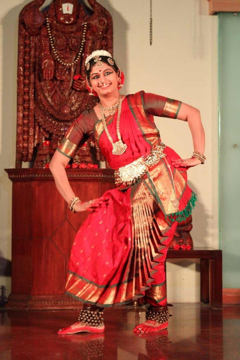 Details about   Bharatnatyam Dance Ghungroo 50+50 Anklets In Gold For Traditional Dance GNGR100 