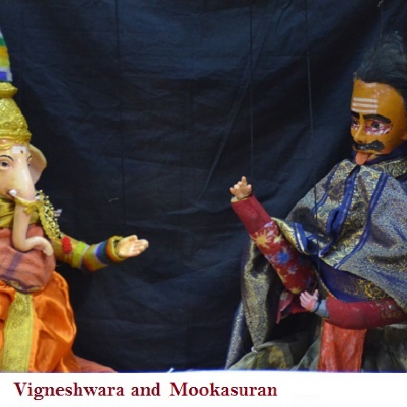 Kali and Naradhan in a Bommalattam performance