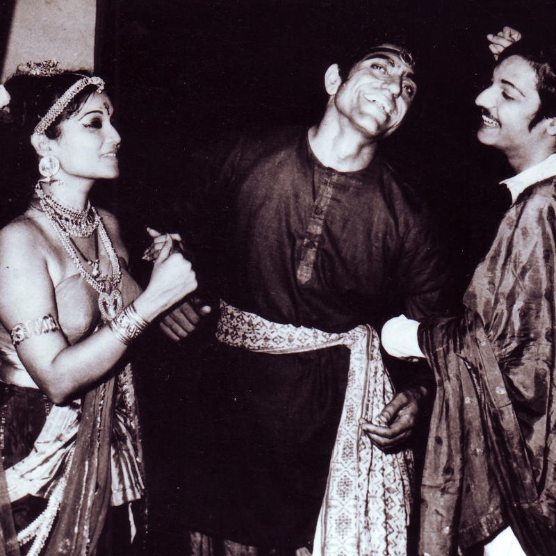 Girish Karnad's Hayavadana directed by Satyadev Dubey. Cast in photo: Sunila Pradhan, Amrish Puri and Amol Palekar