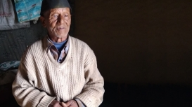 Sajjan Singh Rawat, a jagar singer, has been performing ritualistic folk songs for over five decades in Uttarakhand (Courtesy: Jeet Singh)