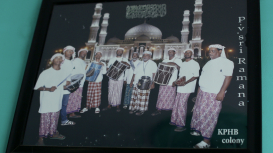 A photo of a group of marfa and duff performers in the one of the duff shops in A.C. Guards. (Courtesy: Anisha Padma)